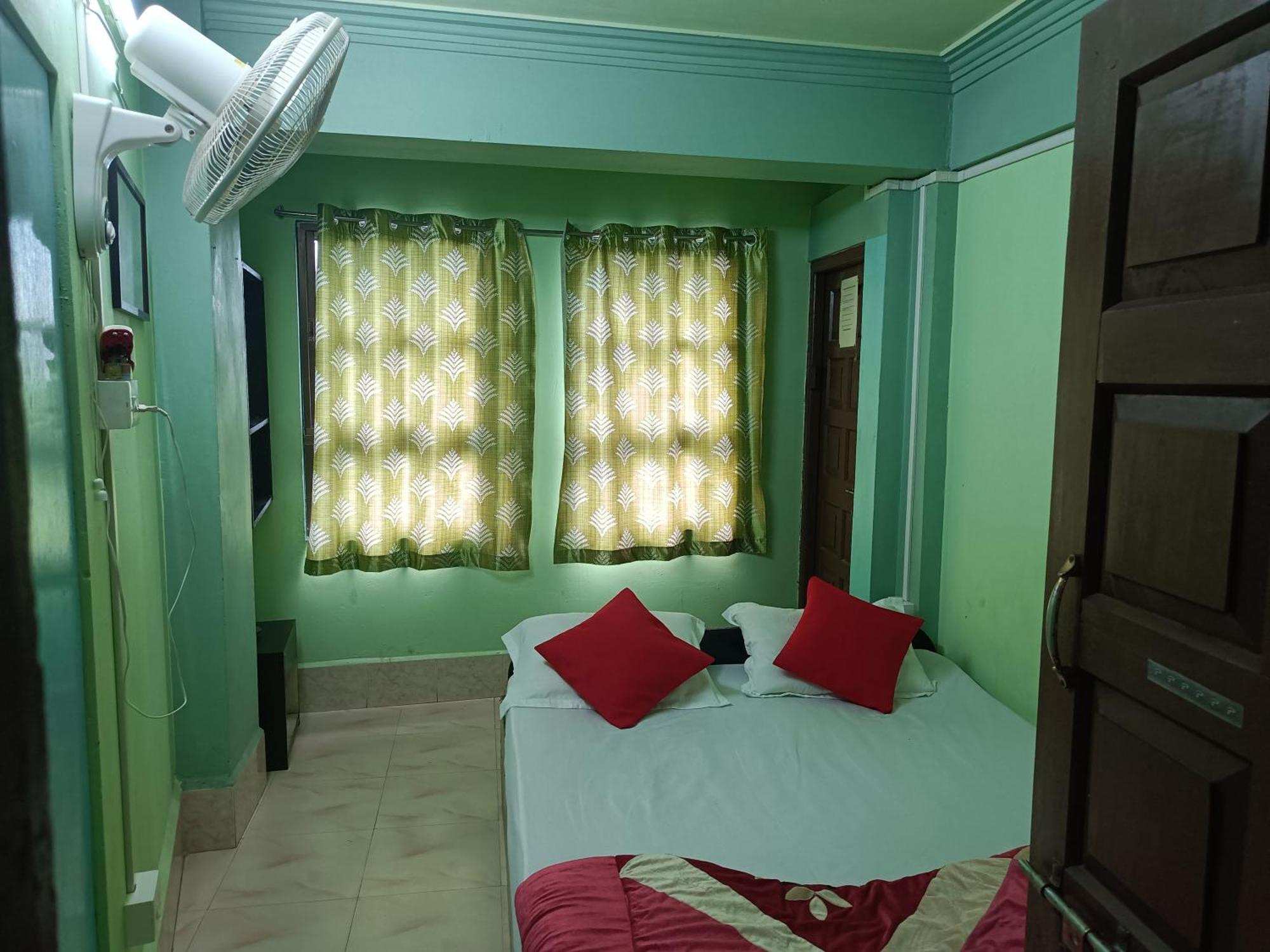 Our Villa Guest House By Roh 西隆 外观 照片